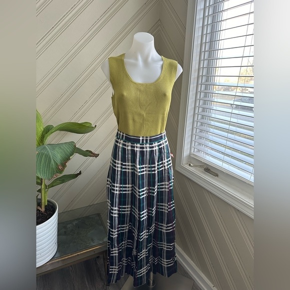 Vintage Sleeveless Ribbed Tank Size Large Silk - Picture 3 of 12